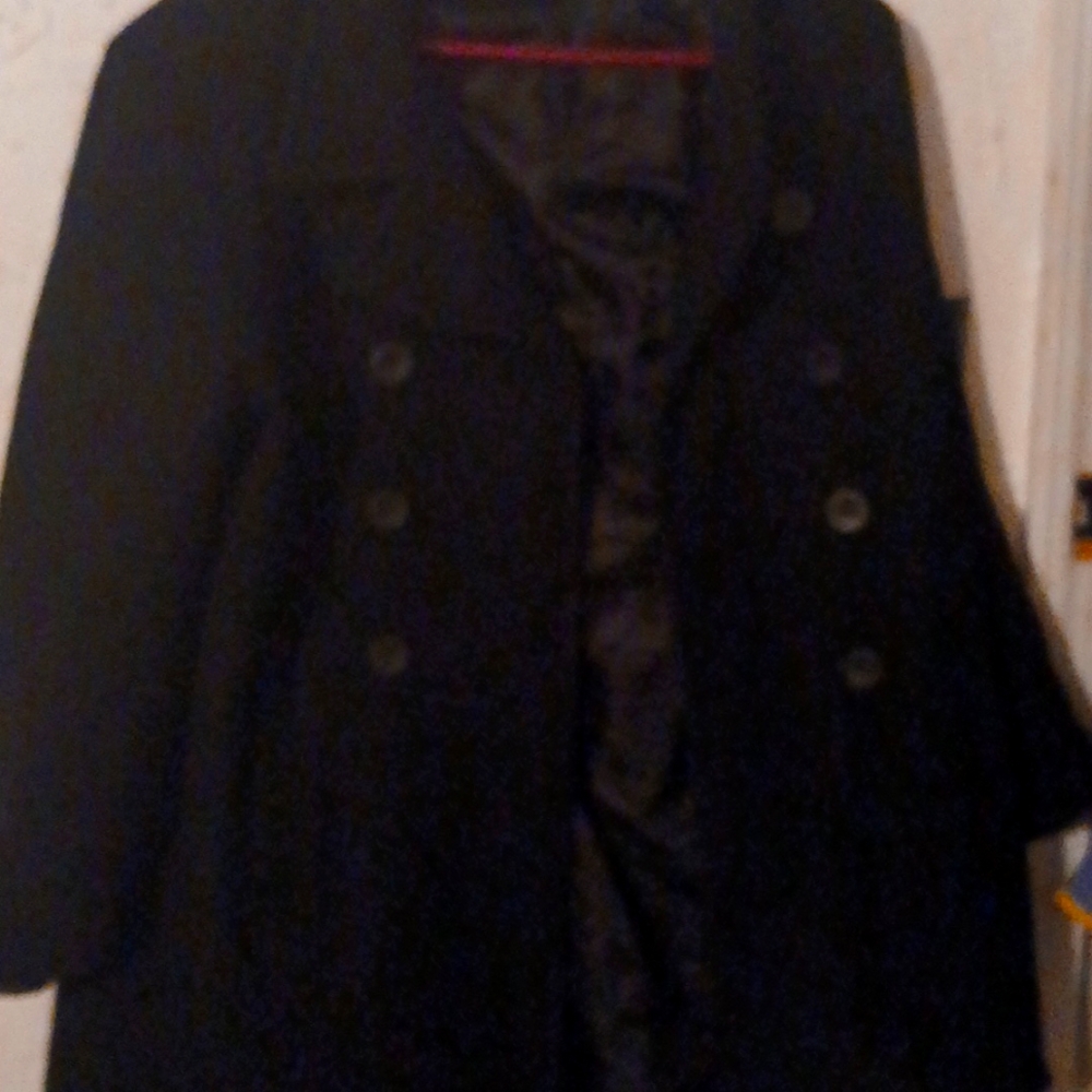 Jennifer Smith use jacket.